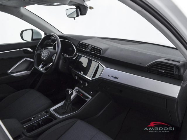 AUDI Q3 usata 11