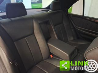 MERCEDES-BENZ E 200 usata 18