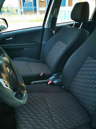 SUZUKI SX4 usata, con Climatizzatore