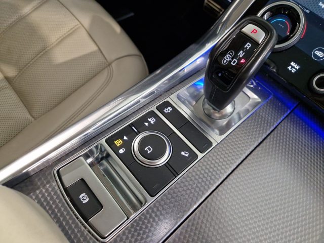 LAND ROVER Range Rover Sport usata, con Sedili riscaldati