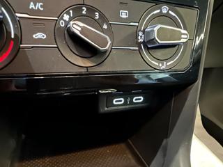 VOLKSWAGEN T-Cross usata, con Sedile posteriore sdoppiato