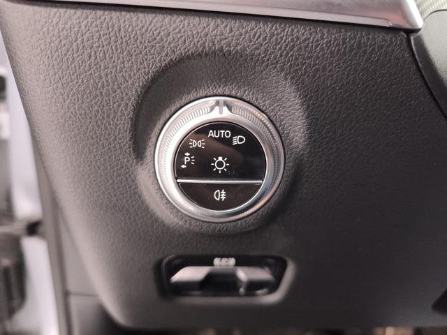 MERCEDES-BENZ C 220 usata, con Touch screen
