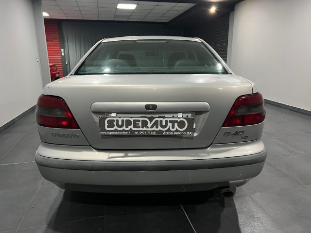 VOLVO S40 usata, con Autoradio