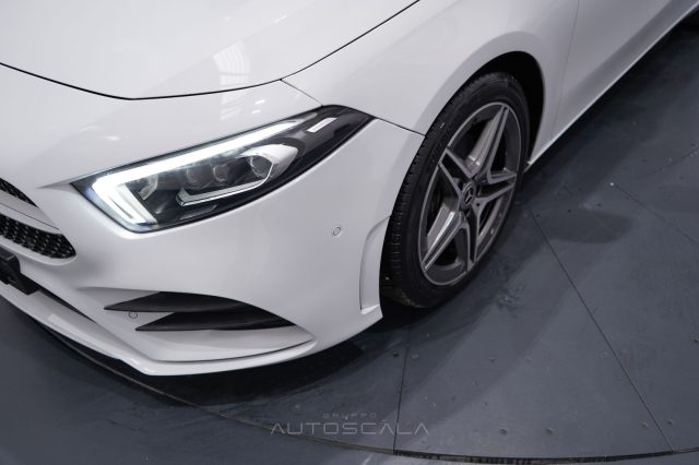 MERCEDES-BENZ A 180 usata, con Airbag testa