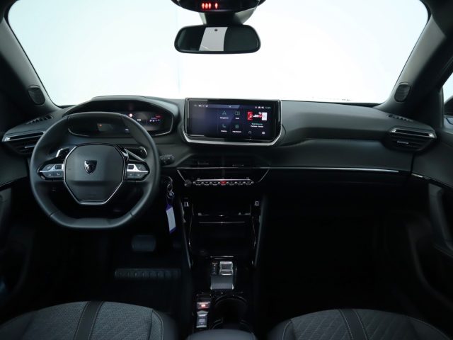 PEUGEOT 2008 usata, con Touch screen