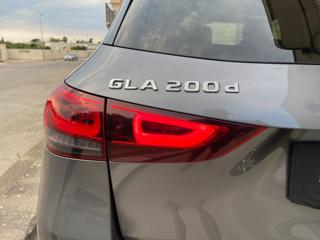 MERCEDES-BENZ GLA 200 usata, con Controllo elettronico della corsia