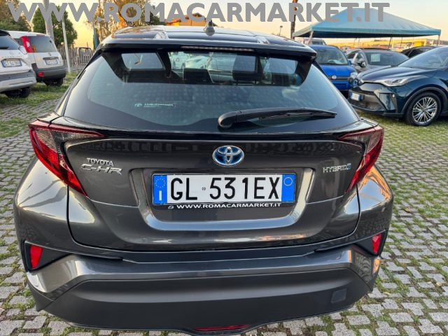 TOYOTA C-HR usata, con Autoradio