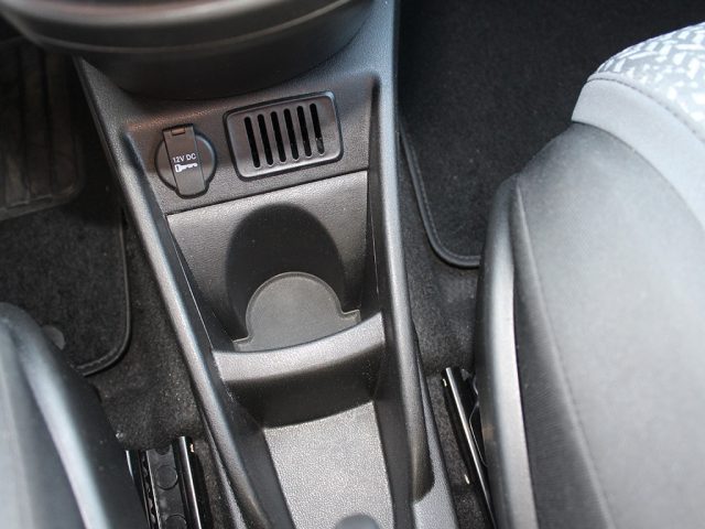 LANCIA Ypsilon usata, con Luci diurne