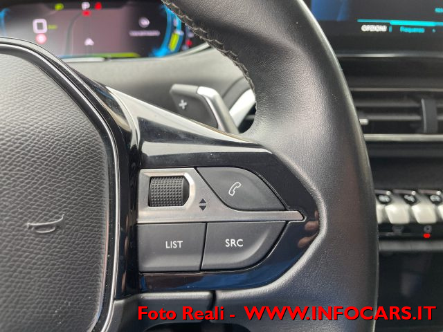 PEUGEOT 3008 usata, con USB