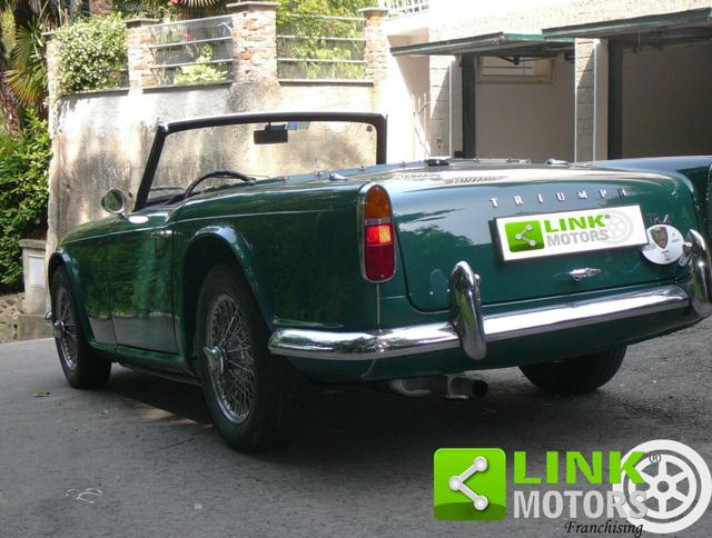 TRIUMPH TR4 usata, con Luci diurne