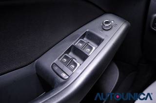 AUDI Q5 usata, con Sensori di parcheggio anteriori