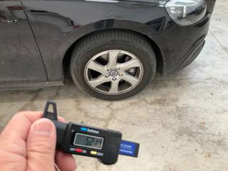 VOLVO V40 Cross Country usata, con Airbag laterali