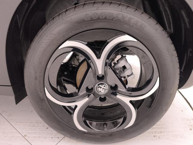 ALFA ROMEO Junior usata, con Portellone posteriore elettrico