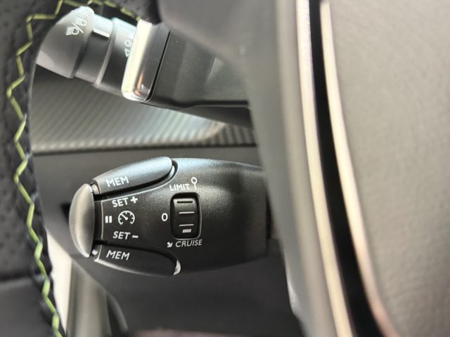 PEUGEOT 208 usata, con Sensore di pioggia