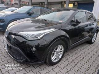 TOYOTA C-HR 1.8 Hybrid E-CVT Business