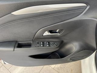 OPEL Corsa usata, con USB