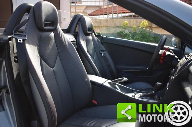 MERCEDES-BENZ SLK 200 usata, con Sensori di parcheggio posteriori