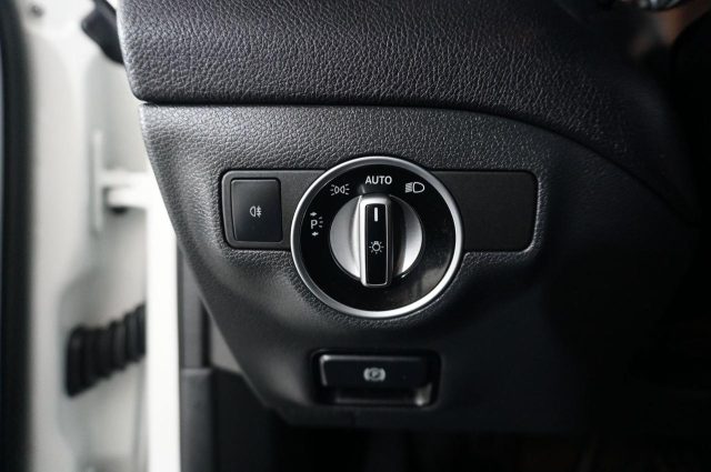 MERCEDES-BENZ GLA 200 usata, con Sedili sportivi