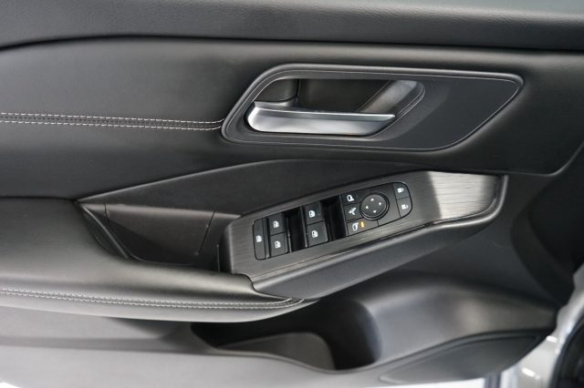 NISSAN Qashqai usata, con Telecamera per parcheggio assistito