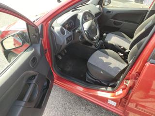 FORD Fiesta usata, con Autoradio