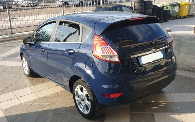 FORD Fiesta usata, con Chiusura centralizzata