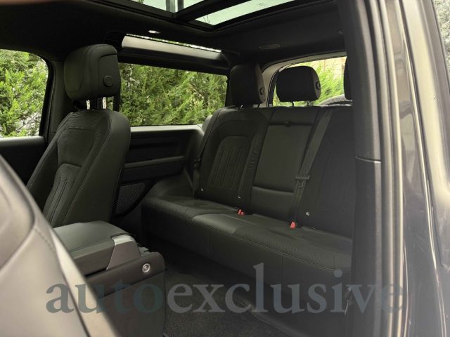 LAND ROVER Defender usata, con Interni in pelle