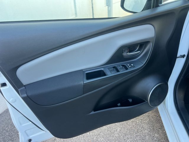 TOYOTA Yaris usata, con Controllo elettronico della corsia