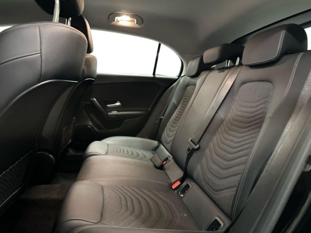 MERCEDES-BENZ A 180 usata, con USB
