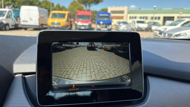 MERCEDES-BENZ B 180 usata, con Sistema di navigazione