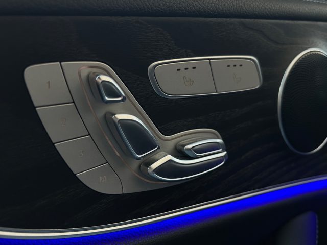 MERCEDES-BENZ E 220 usata, con Sedili riscaldati
