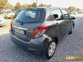 TOYOTA Yaris usata, con Cerchi in lega