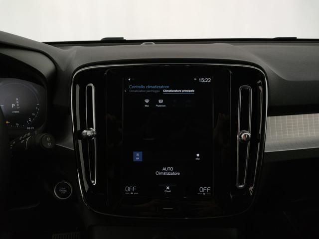 VOLVO XC40 usata, con Volante in pelle