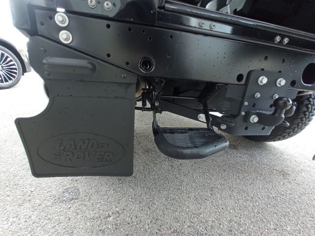 LAND ROVER Defender usata 28