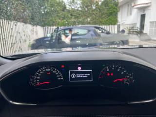 PEUGEOT 2008 usata, con USB