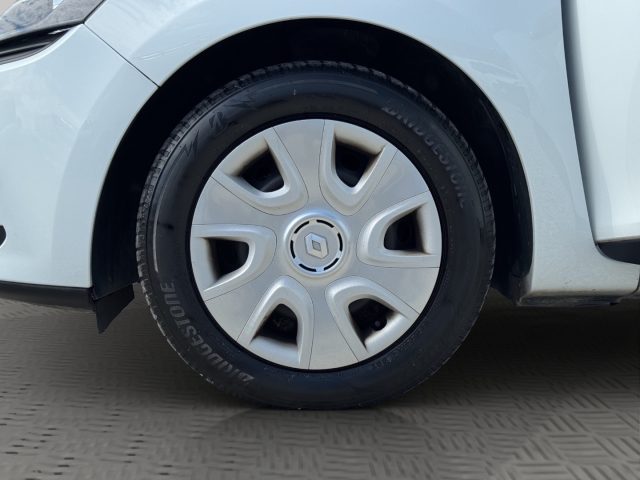 RENAULT Clio usata 14