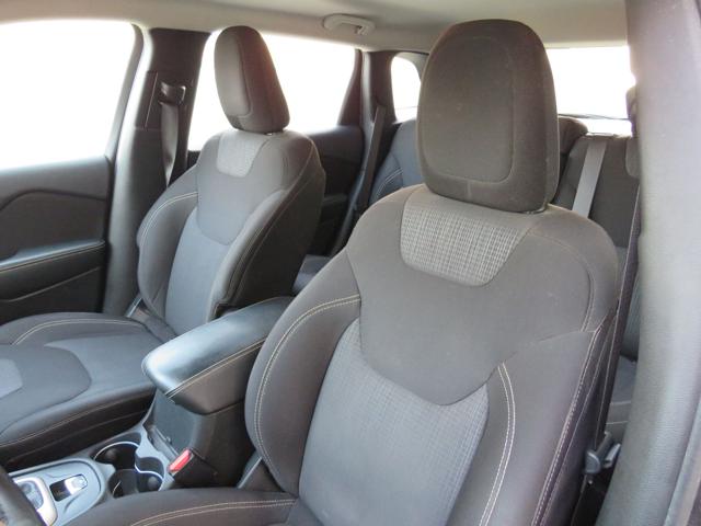 JEEP Cherokee usata, con Cronologia tagliandi