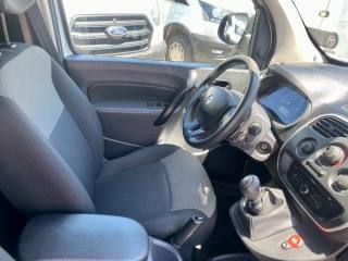 RENAULT Kangoo usata, con Servosterzo