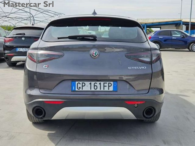 ALFA ROMEO Stelvio usata, con Alzacristalli elettrici