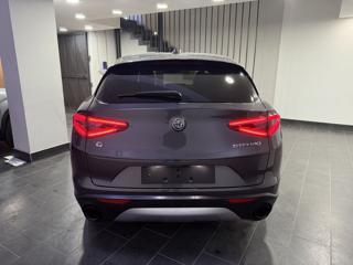 ALFA ROMEO Stelvio usata, con Alzacristalli elettrici
