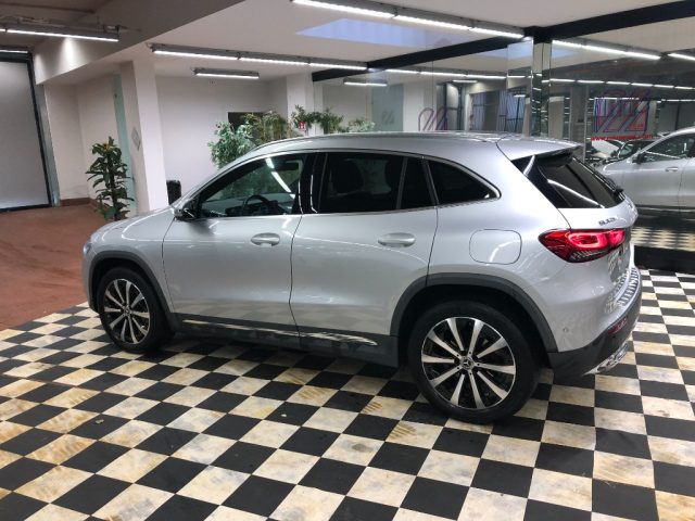 MERCEDES-BENZ GLA 200 usata, con Chiusura centralizzata