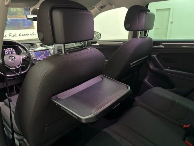 VOLKSWAGEN Tiguan usata, con Sensori di parcheggio posteriori