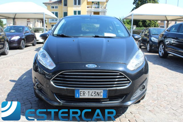 FORD Fiesta usata, con Autoradio