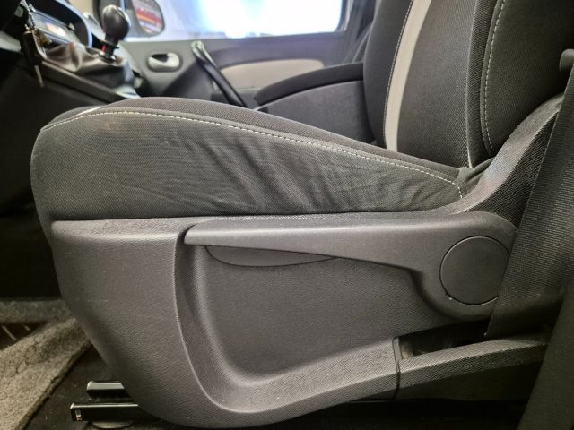 RENAULT Kangoo usata, con Bluetooth