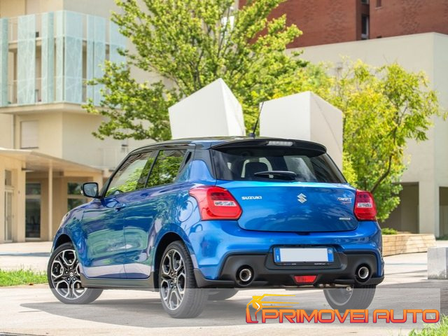 SUZUKI Swift usata, con Fari LED