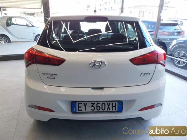 HYUNDAI i20 usata, con Alzacristalli elettrici