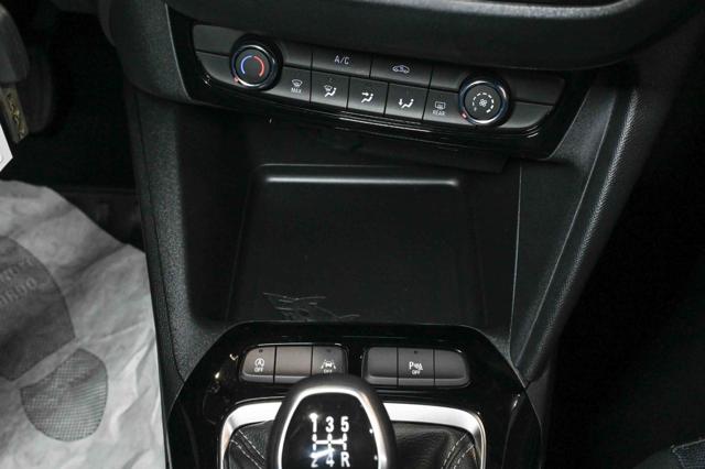 OPEL Corsa usata, con Touch screen