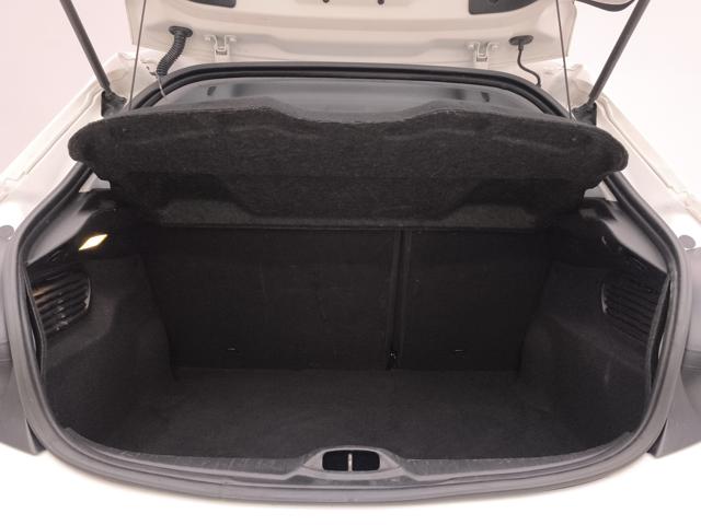 PEUGEOT 208 usata, con Autoradio digitale
