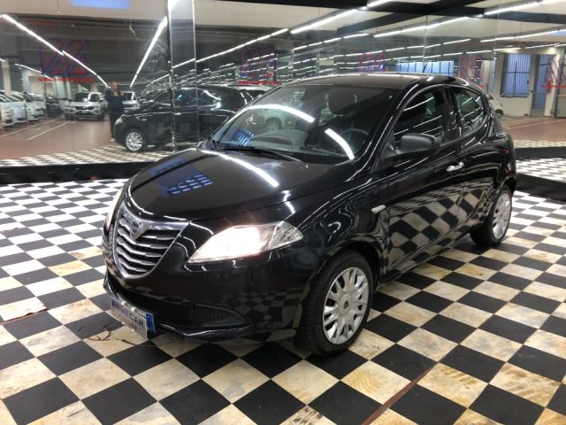 LANCIA Ypsilon usata, con ABS