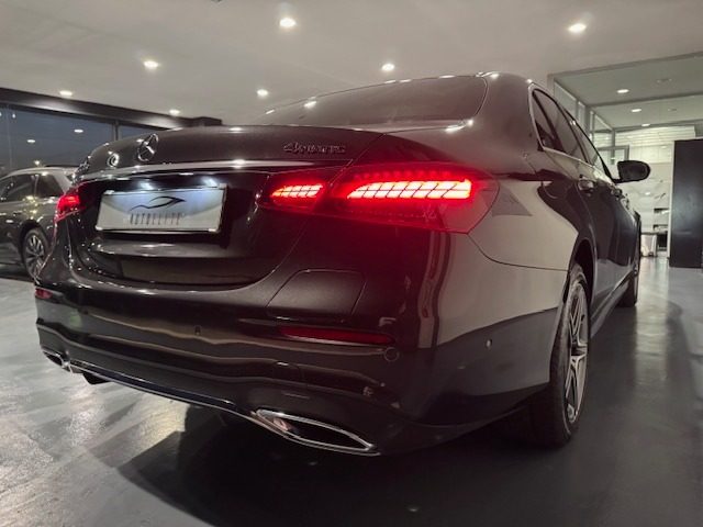 MERCEDES-BENZ E 300 usata, con Boardcomputer