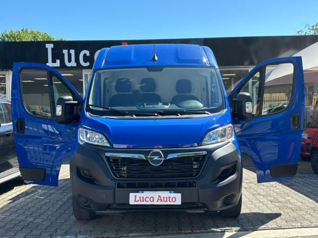 OPEL Movano usata, con Airbag